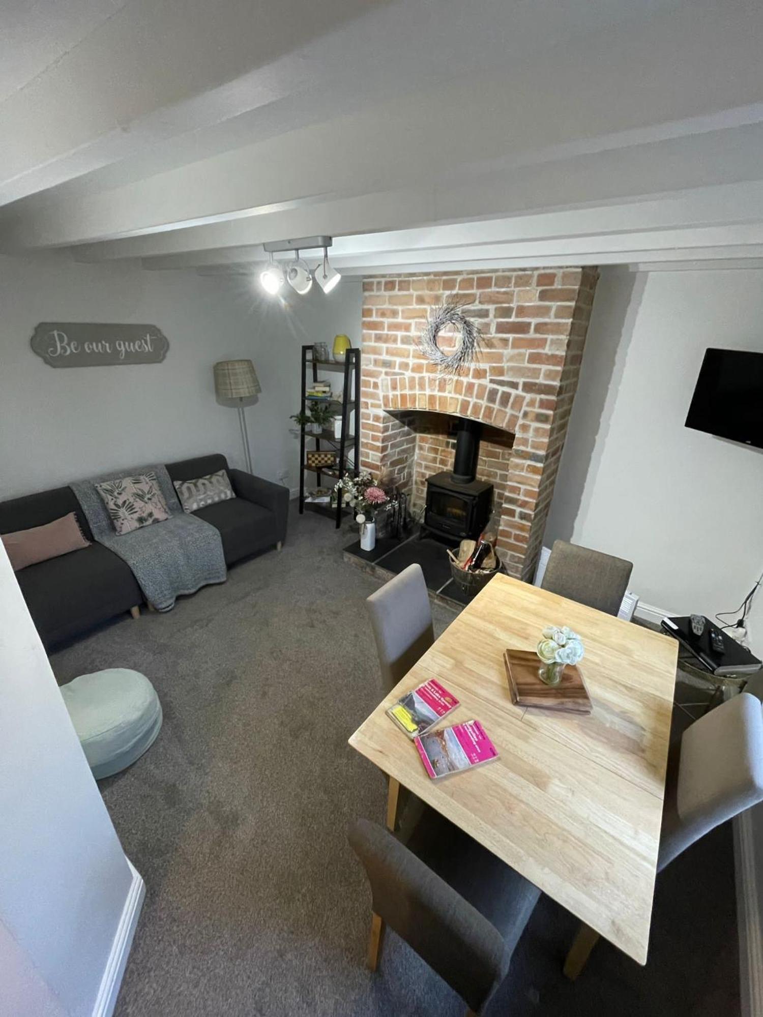 Cosy 2 Bedroom Cottage Llanuwchllyn Екстер'єр фото